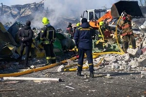 Зруйнований склад ресторанів