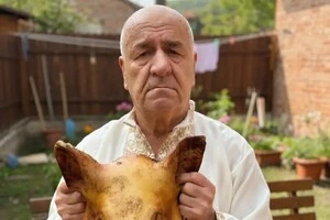 Дід Толя запамʼятався глядачам дотепними висловлюваннями з ненормативною лексикою 