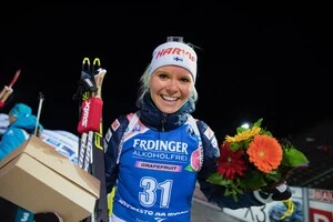 Марі Едер, більш відома під прізвищем Лаукканен, тричі у своїй кар'єрі піднімалася на п'єдестал етапів Кубка світу