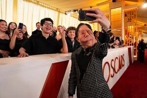 Британський актор і телеведучий Адам Рірсон  на на церемонії вручення премії Оскар-2026