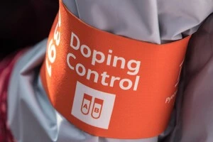 У допінг-пробі 16-річного спортсмена виявили заборонену речовину, що відноситься до анаболічних агентів