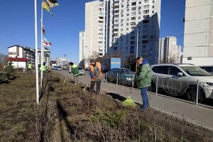 Міські служби вже розпочали очищення територій після зимового сезону