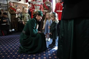 Принцеса Уельська замилувала мережу моментом із маленькою дівчинкою