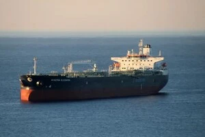 Індія забезпечила транзит двох державних танкерів зі скрапленим газом і веде переговори з Іраном про пропуск інших суден