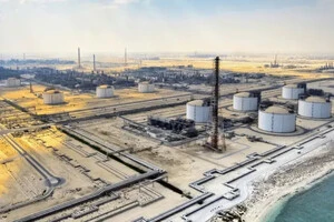 Удари по найбільшому ЗПГ у світі вивели ціни на нафту на новий рівень