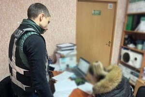 Фігурантці інкримінують порушення за двома статтями Кримінального кодексу України: домашнє насильство та катування