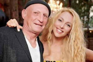 Оля Полякова та Вадим Буряковський одружені вже понад 20 років та мають двох дітей