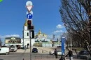 У Києві з’явився перший світлофор із червоним колом заборони: як він працює