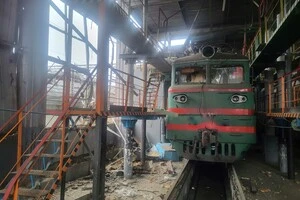 Ворог пошкодив декілька локомотивів