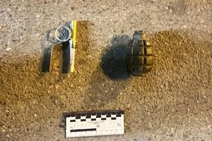 Поліція показала гранату, вилучену у затриманого чоловіка