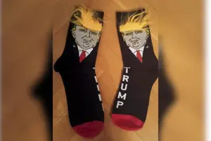 Конгресмени США подарували російській делегації шкарпетки із зображенням Трампа
