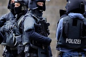 За даними прокуратури Німеччини, затриманому 53 роки 