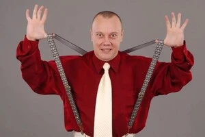 У 2010-х роках Комаров відійшов від активної театральної діяльності