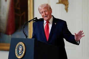 Трамп заявив, що міг би легко забрати іранську нафту, але американці хочуть завершення війни