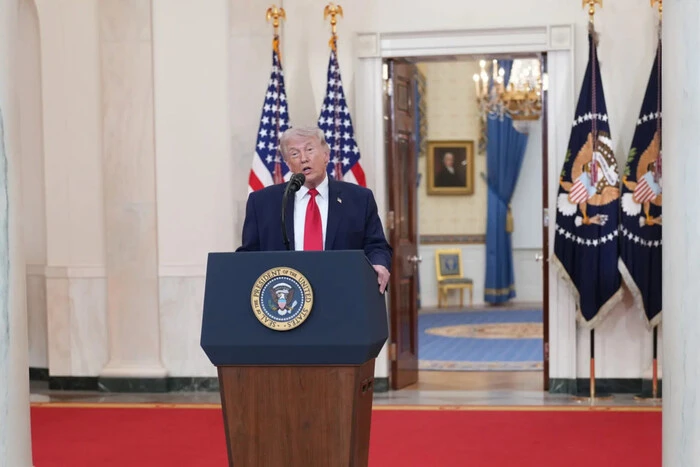 Трамп закликав союзників США взяти на себе відповідальність за відновлення Ормузької протоки