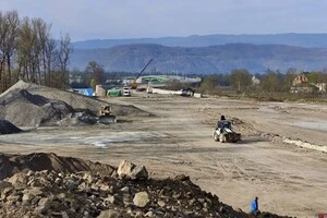 Добова пропускна здатність обʼєкта становитиме 600 легкових авто, 30 автобусів і 350 вантажівок