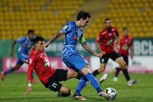 Микола Шапаренко забив «левам» на виїзді