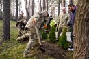 В Ірпені висаджено алею туй у пам’ять про полеглих захисників Київщини (фото)