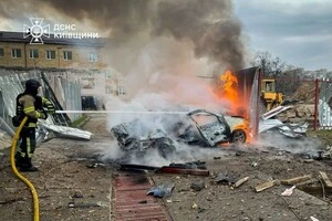 Ліквідація пожежі на місці влучання 