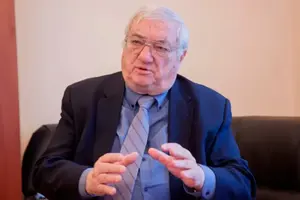 Щербак отметил, что во время работы над книгой «Мертвая память» задумался над двумя цифрами