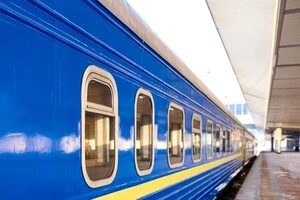 Укрзалізниця: Найбільш багатостраждальний поїзд доби дістався пункту призначення