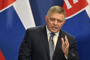 Фіцо закликав ЄС скасувати санкції проти російських енергоносіїв