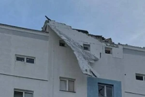 Ворог поцілив харківську багатоповерхівку