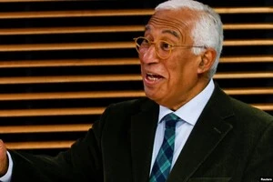 Президент Ради ЄС Антоніу Кошта закликав зупинити удари і відновити судноплавство