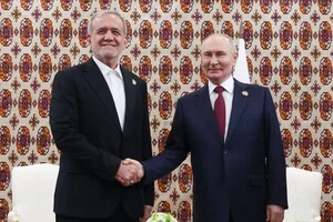 Путін з президентом Ірану Масудом Пезешкіаном
