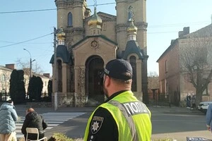 Екіпажі поліції перебуватимуть поблизу місць проведення богослужінь