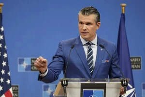 Піт Гегсет пригрозив новими ударами по Ірану під час перемир’я