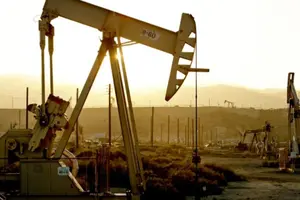 Військовий бюджет Кремля не може повною мірою скористатися підвищеними цінами через тривалий вплив ударів українських дронів