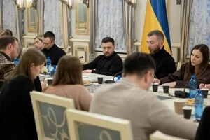 Глава держави на закритій зустрічі із журналістами підкреслив, що саме нафтодолари є основним джерелом спонсорування війни