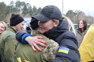Перший обід звільнених із полону складатиметься із наваристого овочевого супу на м’ясному бульйоні, хліба і компоту