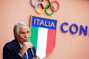 Джованні Малаго позмагається за крісло очільника італійського футболу