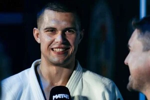 З 10 квітня 2026 року Каніковський відсторонений від змагань