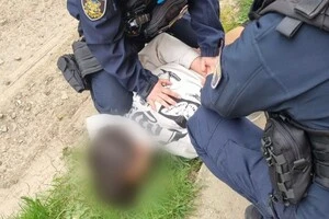 Куля посеред уроку: що відомо про родину стрілка із закарпатської школи