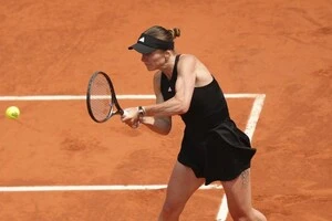 Еліна Світоліна обіграла у Штутгарті чешку Лінду Носкову