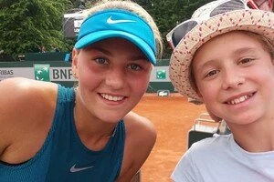 Фото дівчат було зроблене у 2019 році на «Ролан Гаррос»