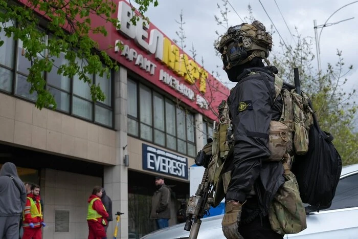 Очевидиця теракту у Києві розповіла про поведінку стрілка