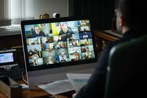 Президент наголосив, що термін реалізації планів стійкості для всіх міст та громад – 1 вересня цього року