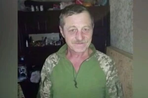 «Дядя Саша» – так його знали у дворі – працював двірником у будинку в Голосіїві, де 18 квітня злочинець відкрив стрілянину