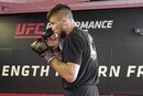 Амосов вперше потрапить в рейтинг UFC, замінивши знаменитого бійця