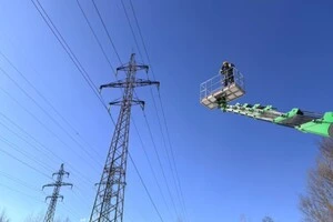 За тиждень ДТЕК повернув світло понад пів мільйону родин після обстрілів 