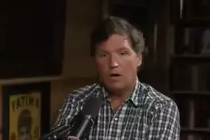 Такер Карлсон заявив, що «мучитиметься» через підтримку Трампа