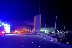 48-річний водій вантажного автомобіля DAF здійснив наїзд на 55-річного пішохода на автодорозі Київ-Знам’янка