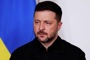 Володимир Зеленський повідомив, що Україна відправила військових до Лондона