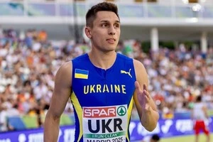 Олександр Соколов є авторами національного рекорду в змішаній естафеті 4х100 метрів