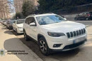Обіцяв допомогти з продажем Jeep, а після угоди зник із грошима: підозрюваного затримано