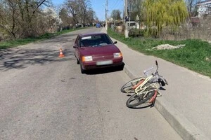 52-річний водій автомобіля ЗАЗ здійснив зіткнення з велосипедисткою